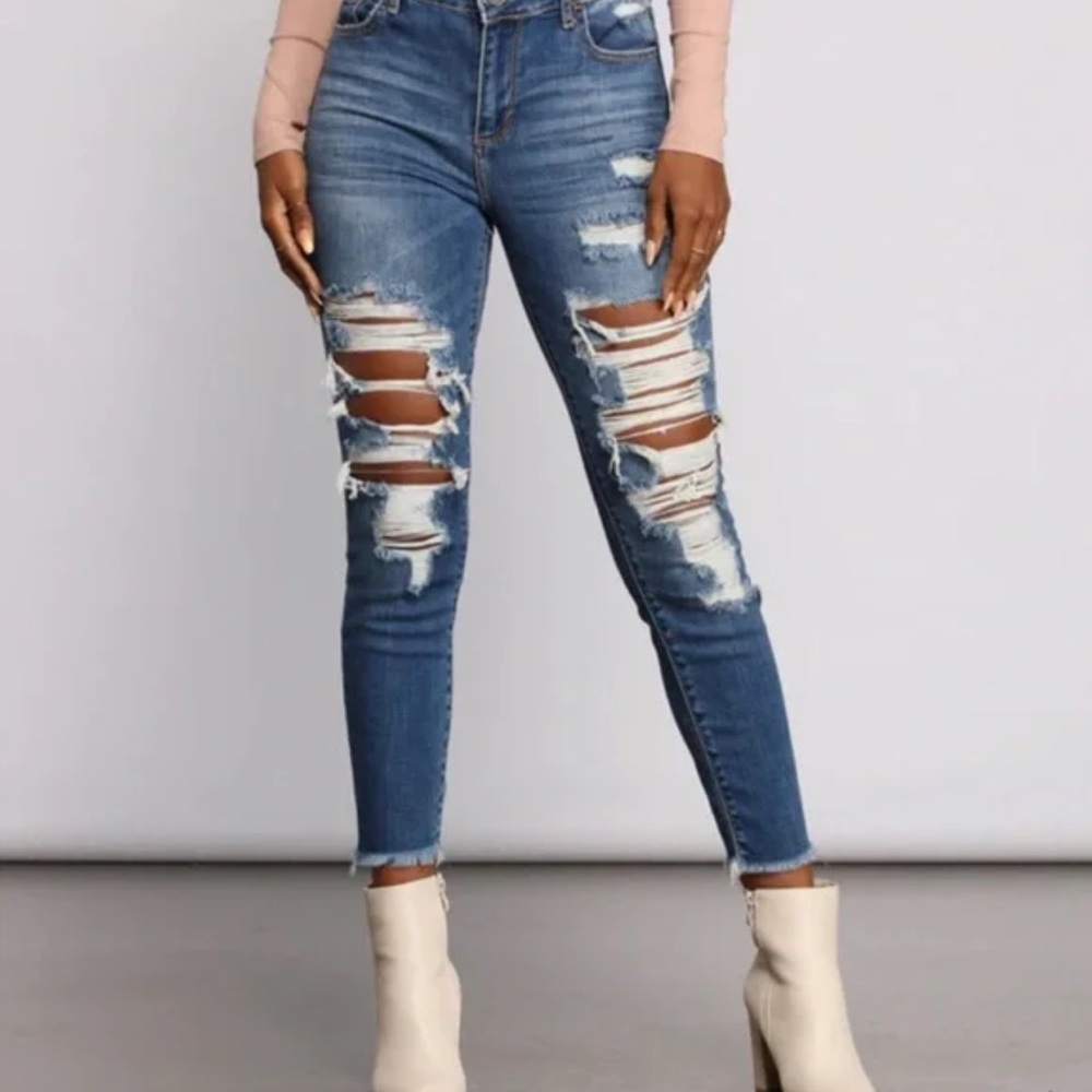 Cello Super High Rise Distressed Cut off Jeans - Picture 7 of 13